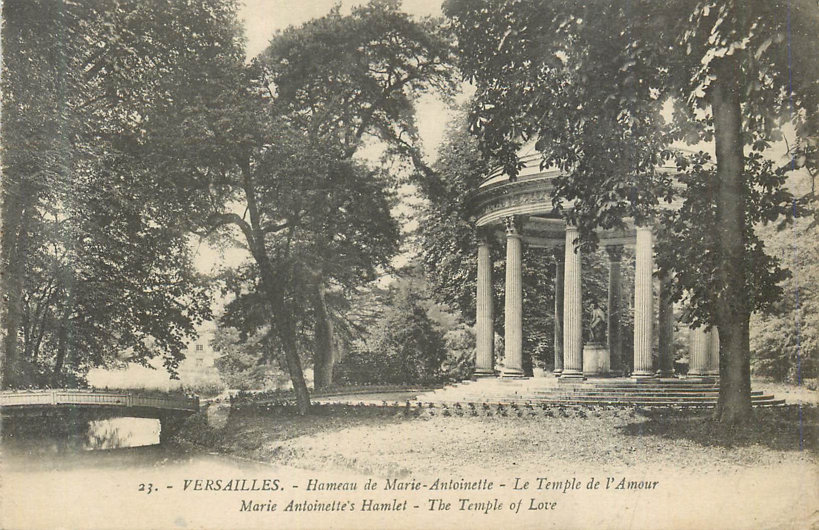 CPA Versailles Hameau de Marie Antoinette le Temple de l'Amour