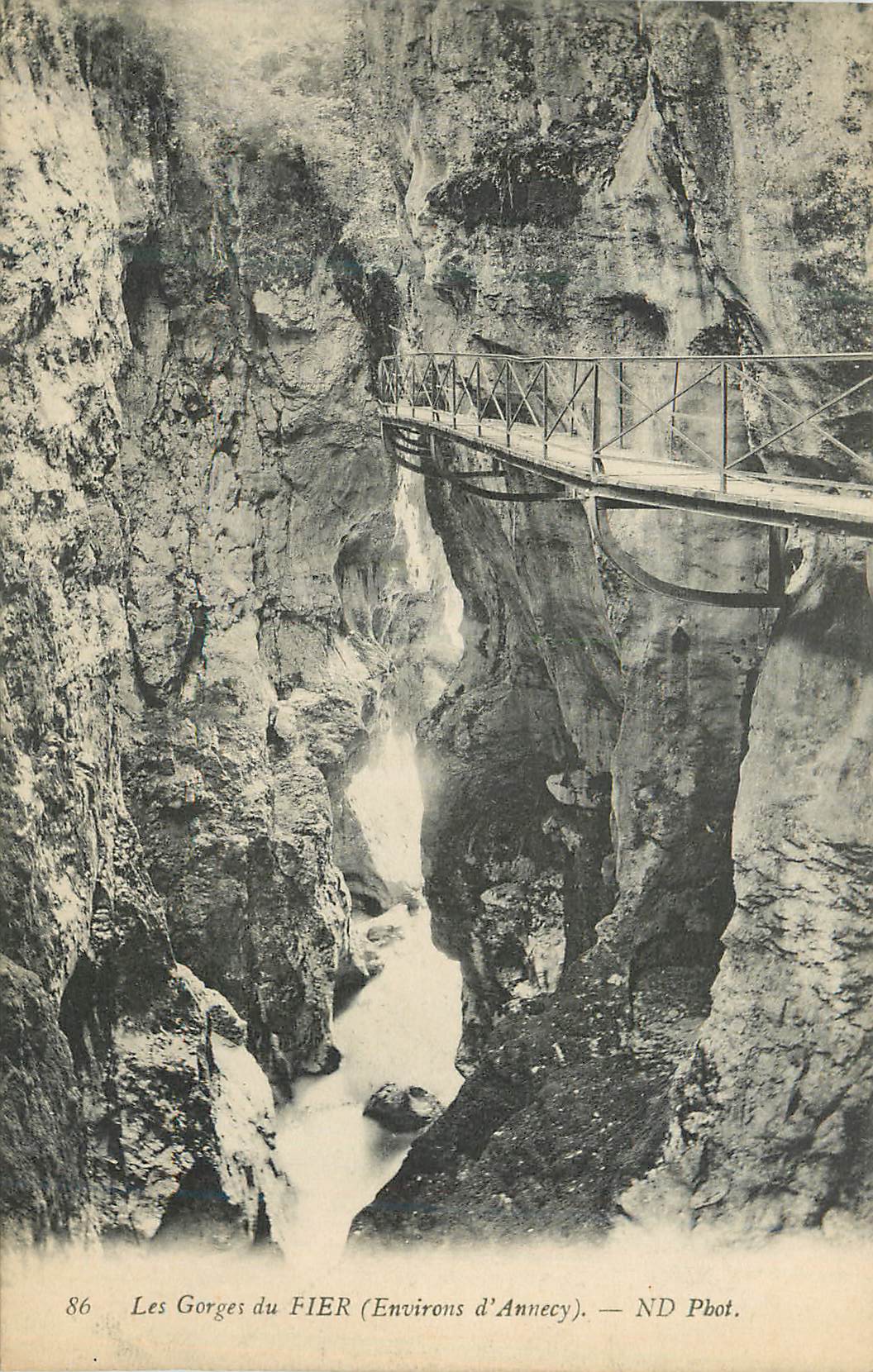 Les Gorges du FIER (Environs d'Annecy) — ND Phot.