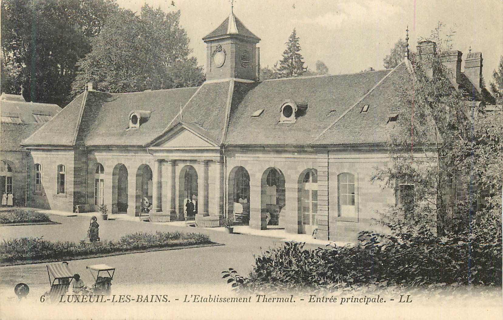 CPA Luxeuil les Bains l'Etablissement Thermal Entreee Principale