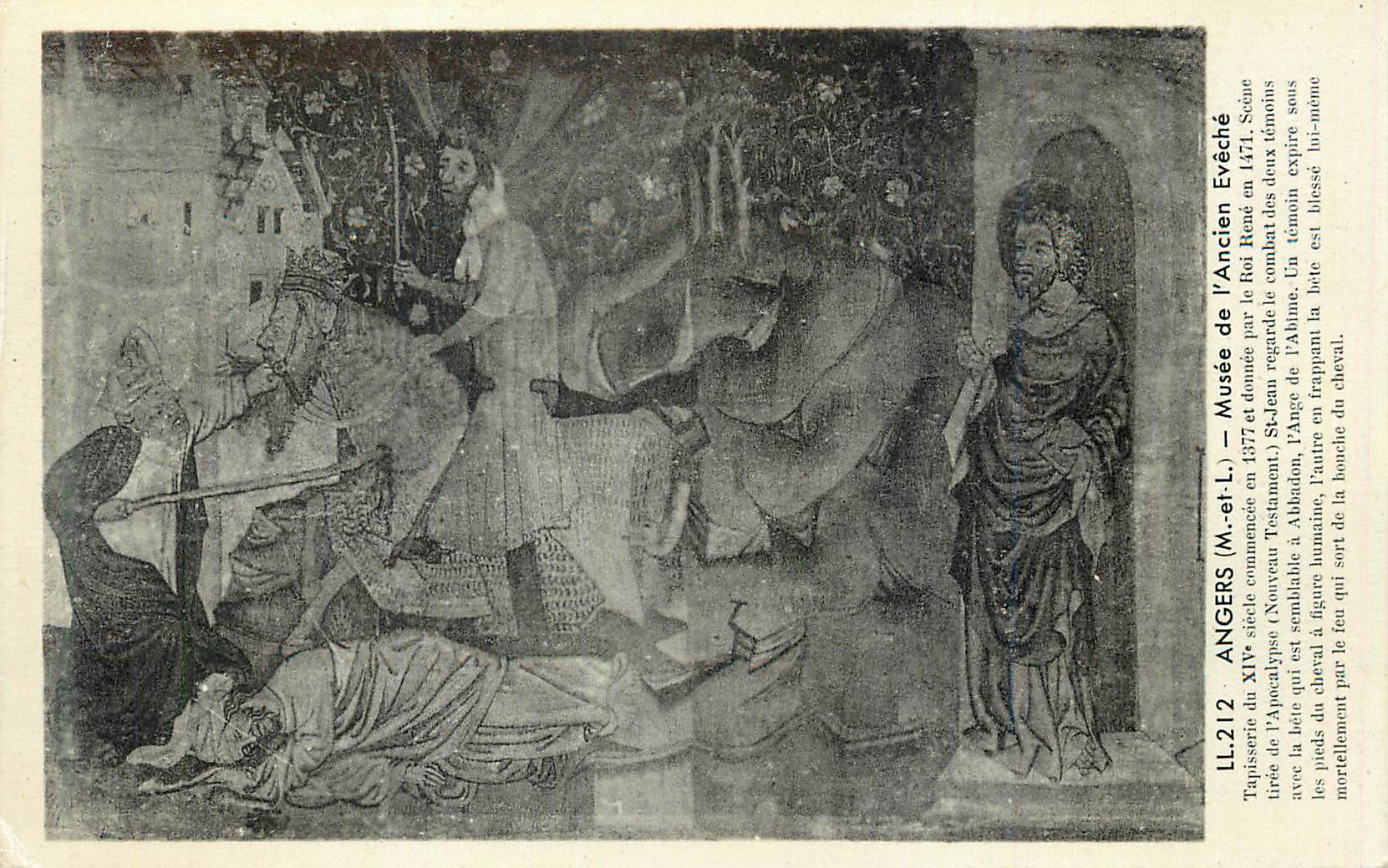 CPA Angers (M et L) Musee de l'Ancien Eveche Tapisserie du XIVe Siecle