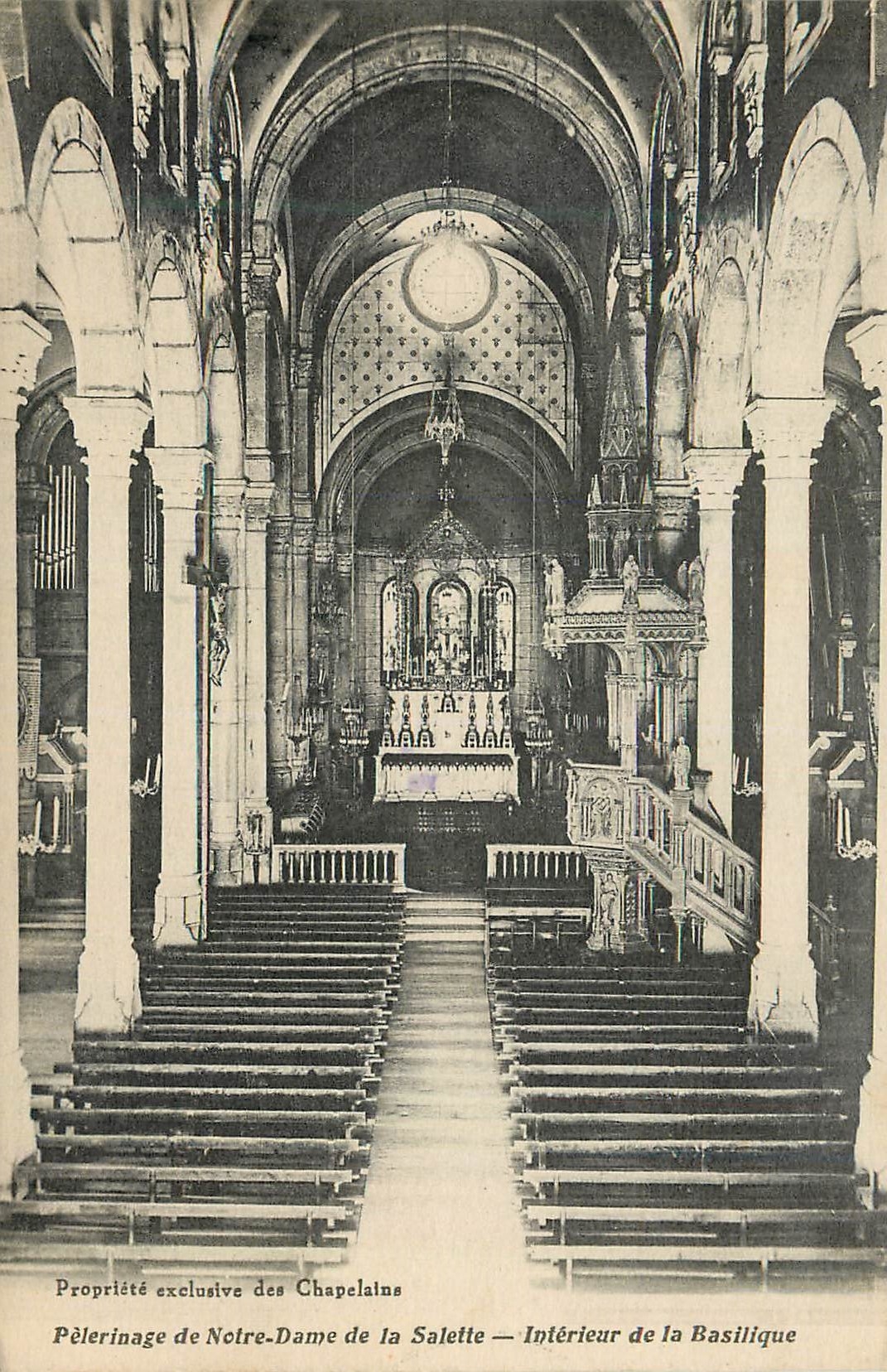 Pèlerinage de Notre-Dame de la Salette — Intérieur de la Basilique — Édition Lonys Bauer, Dijon
