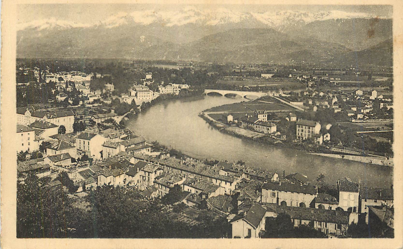 Grenoble — Vue générale de l'Île Verte et les Alpes — Lévy et Naudrein Réunis, Imp. Paris, Letellier