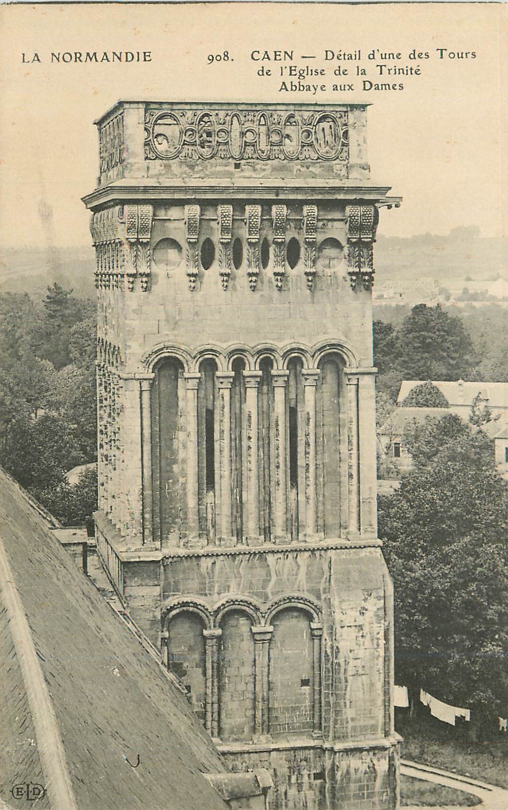 CPA Normandie Caen Detail d'une des Tours de l'Eglise de la Trinite Abbaye aux Dames