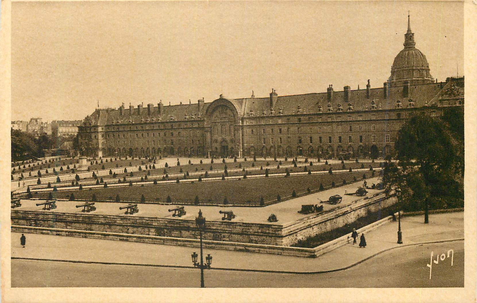 Paris — L'Hôtel des Invalides vu de l'Esplanade — Les Éditeurs d'Art VOGT, n° 301