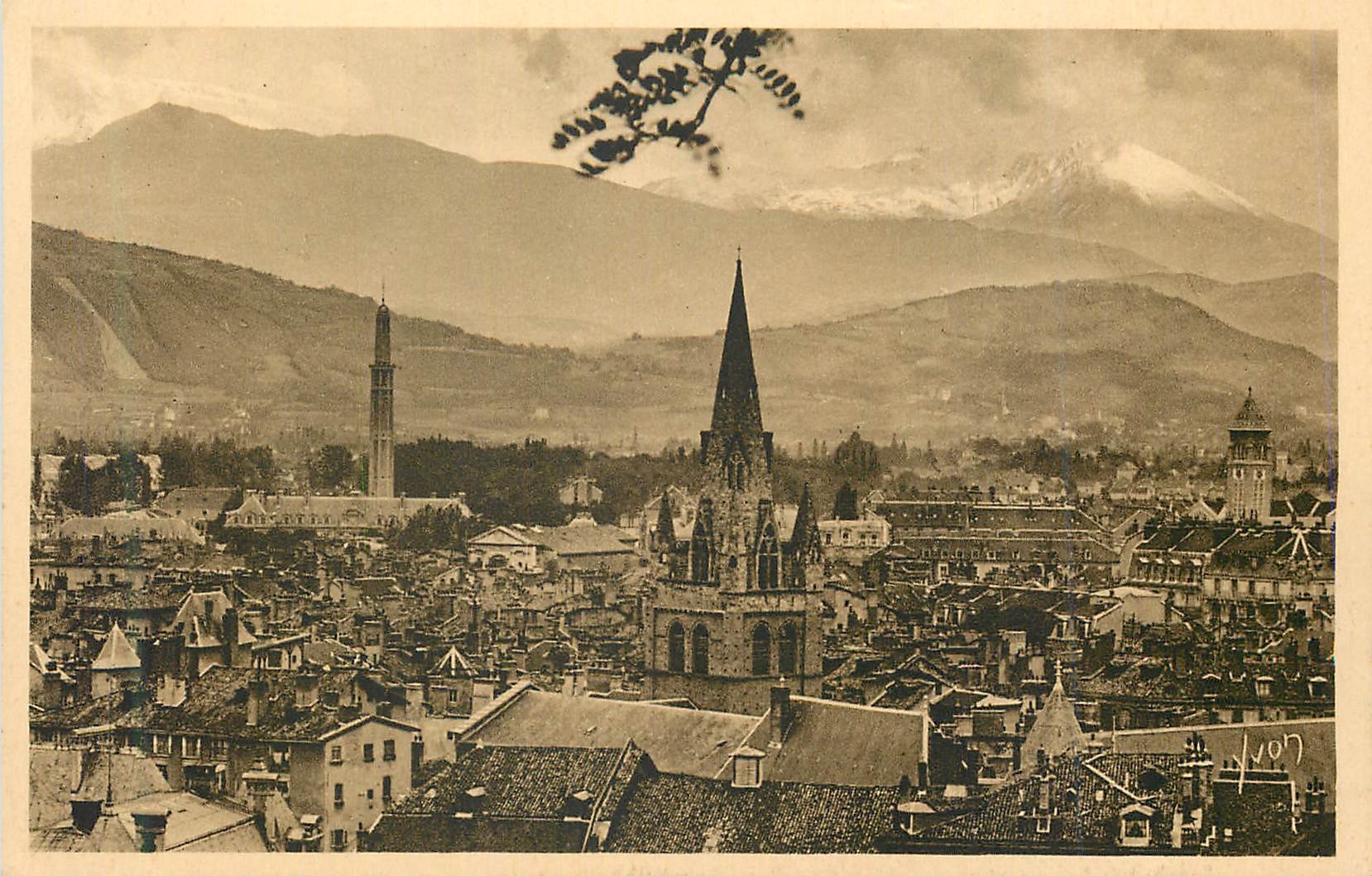 CPA La Douce France Les Alpes Grenoble (Isere) vue Generale