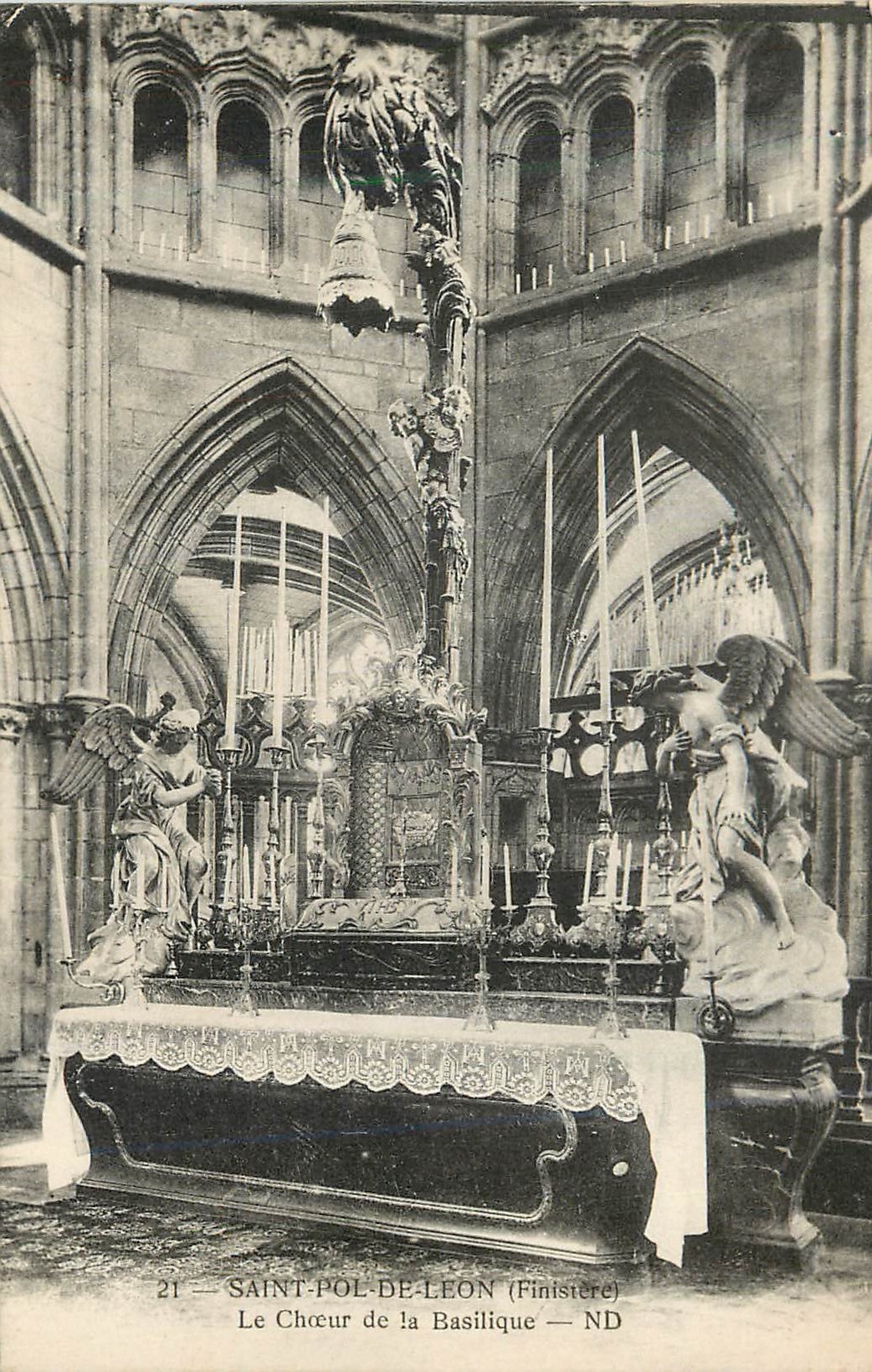 CPA Saint Pol de Leon (Finistere) Le choeur de la Basilique