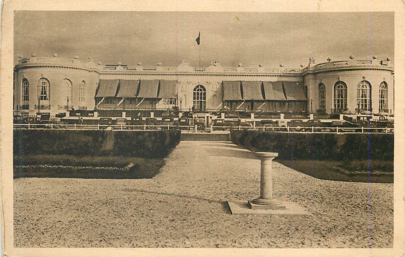 Antike Ansichtskarte Deauville la Plage Fleurie Le Casino (G Wybo Architecte)