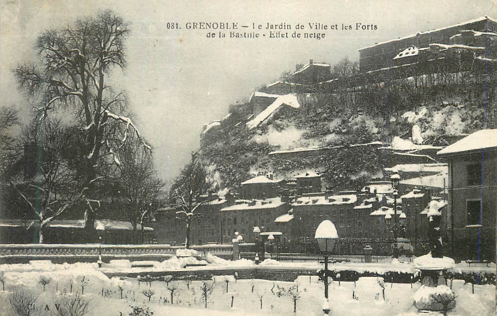Grenoble — Le Jardin de Ville et les Forts de la Bastille — Effet de neige