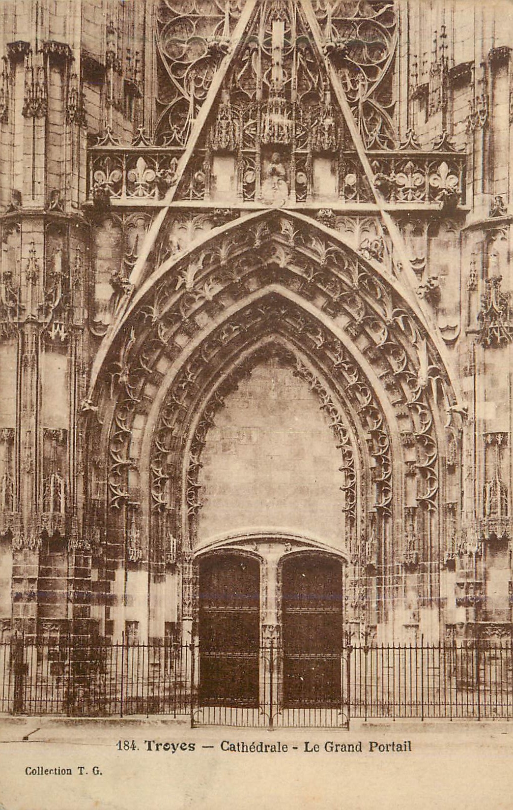 Treyes — Cathédrale — Le Grand Portail — Collection T. G.