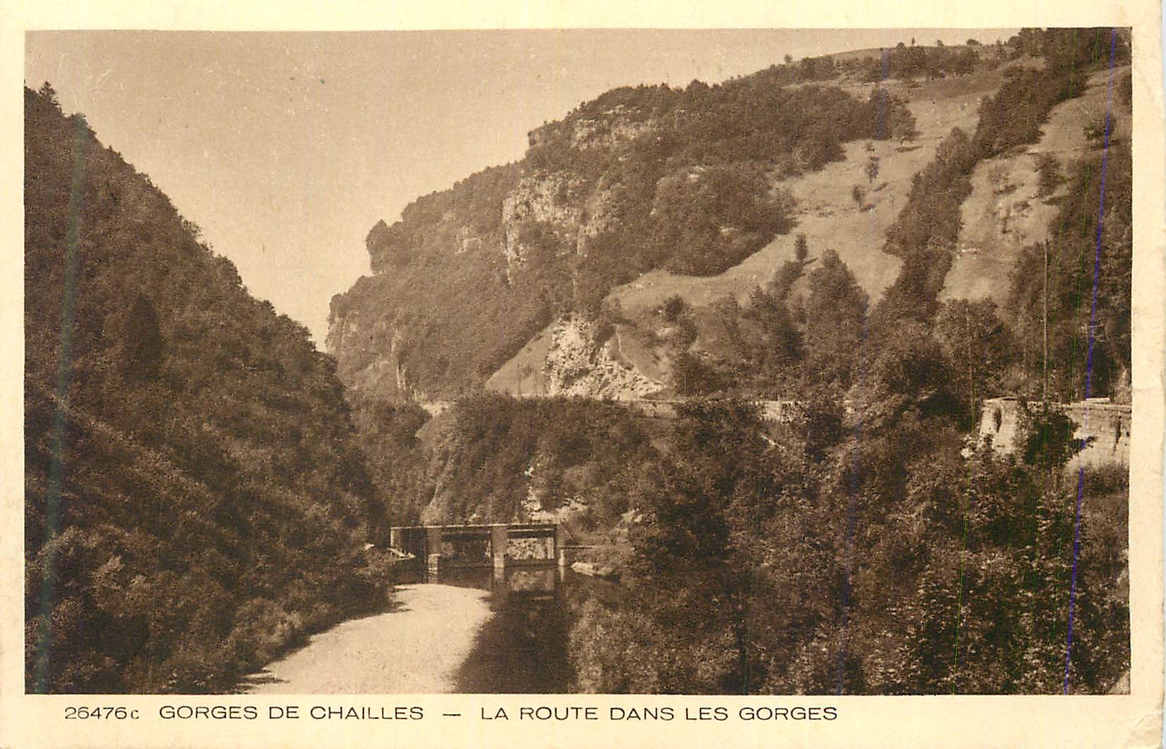 CPA Gorges de Chailles La Route dans les Gorges