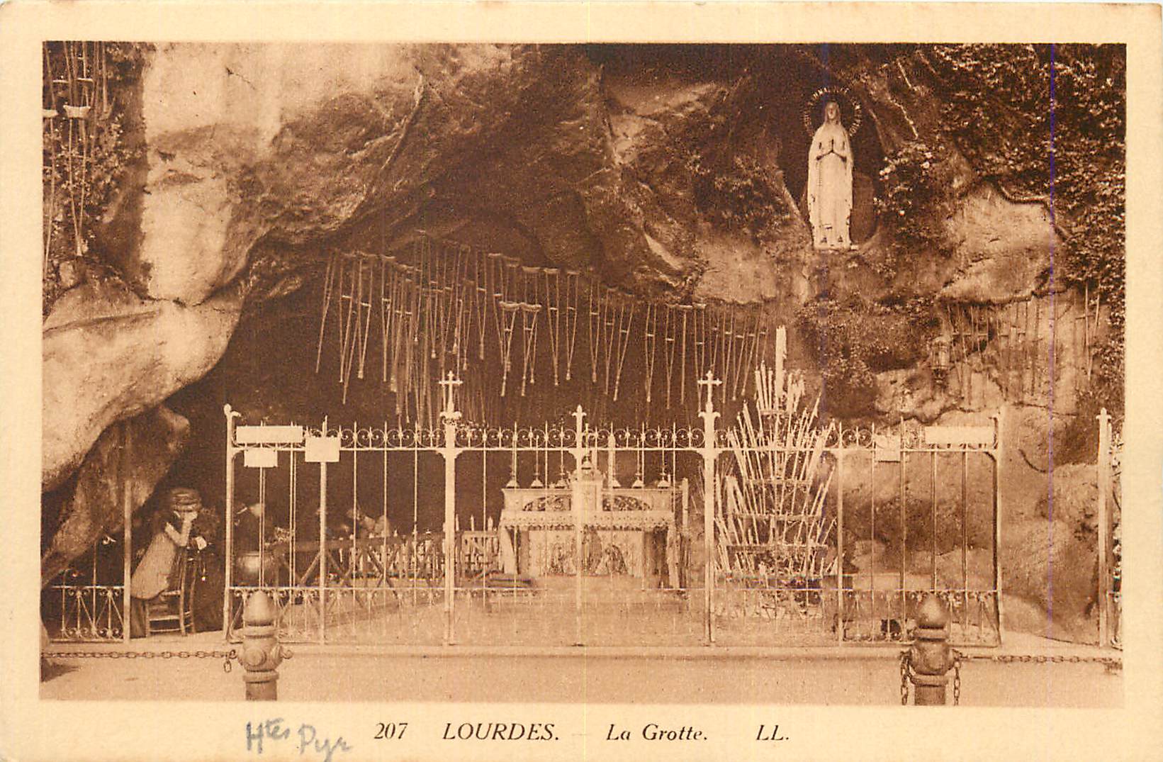 CPA Lourdes La Grotte