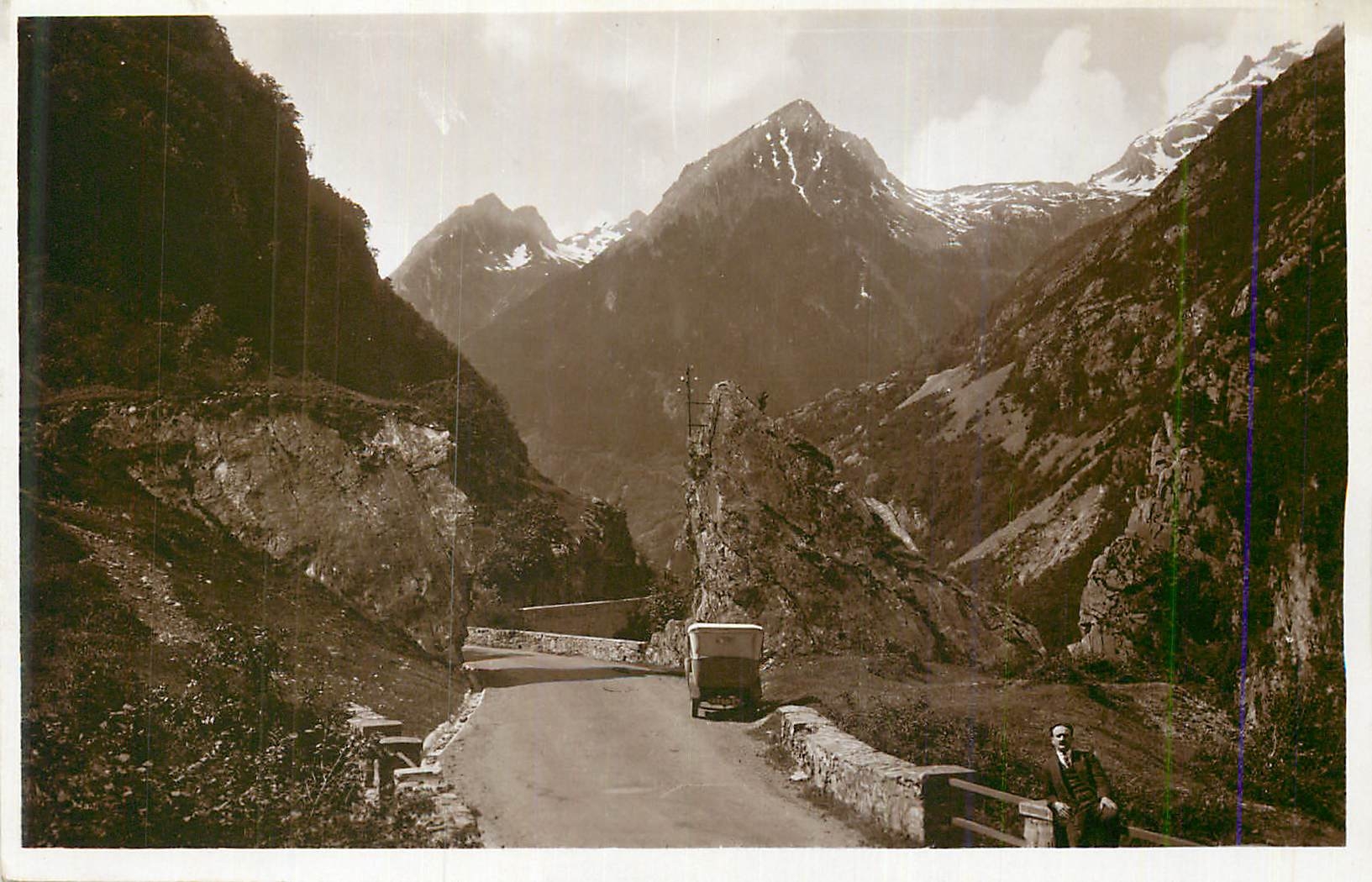 CPM Route de Luz a Gavarnie Porte d'Espagne
