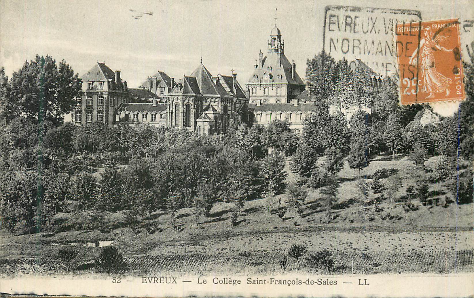 Evreux — Le Collège Saint-François-de-Sales — LL