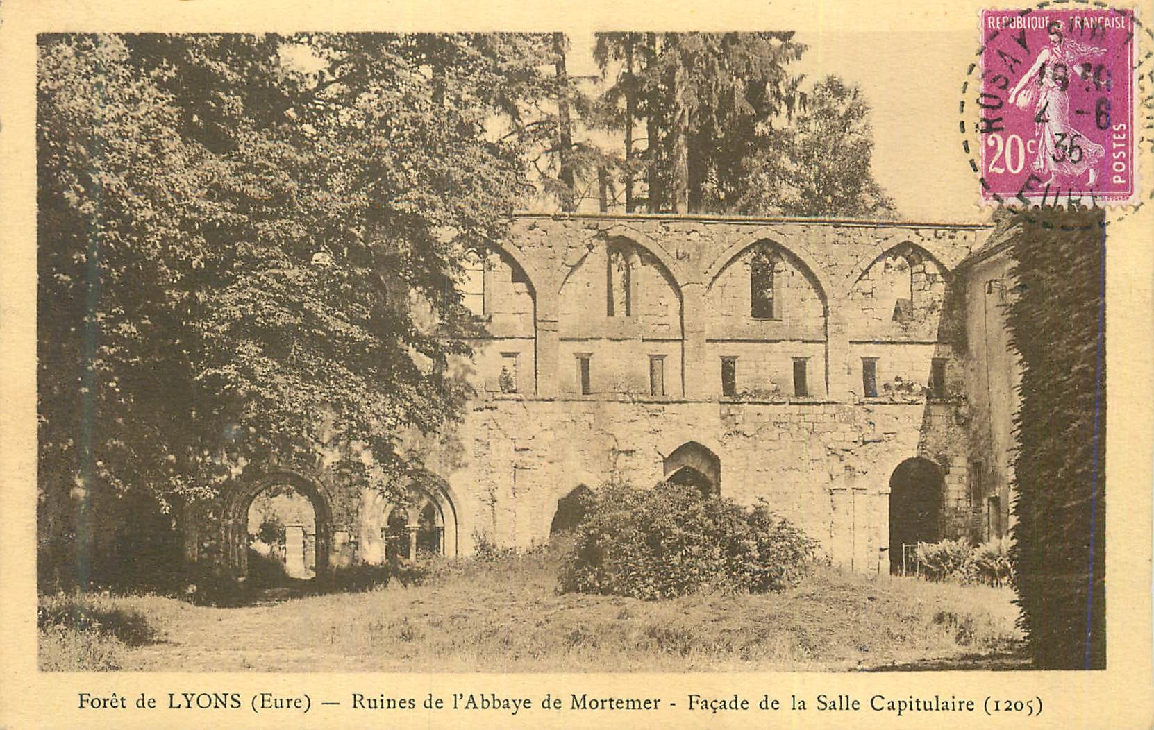 CPA Foret de Lyons (Eure) Ruines de l'Abbaye de Mortemer Facade de la Salle Capitulaire (1205)