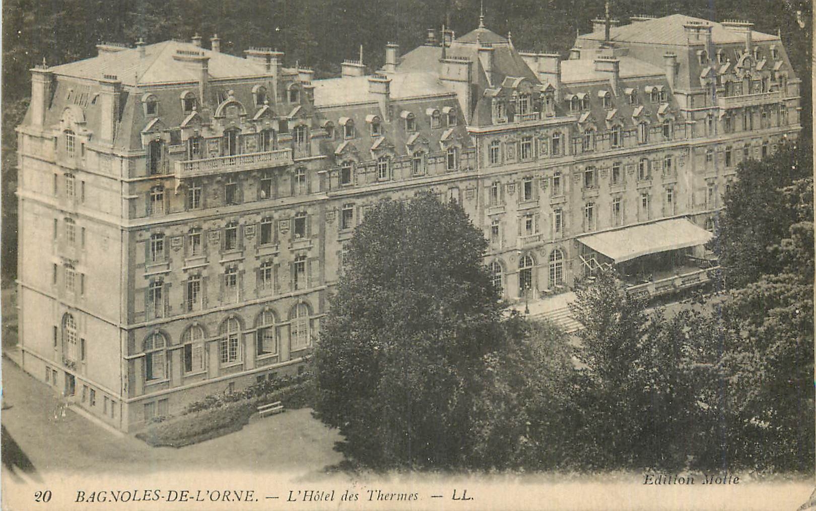 CPA Bagnoles de l'Orne L'Hotel des Thermes