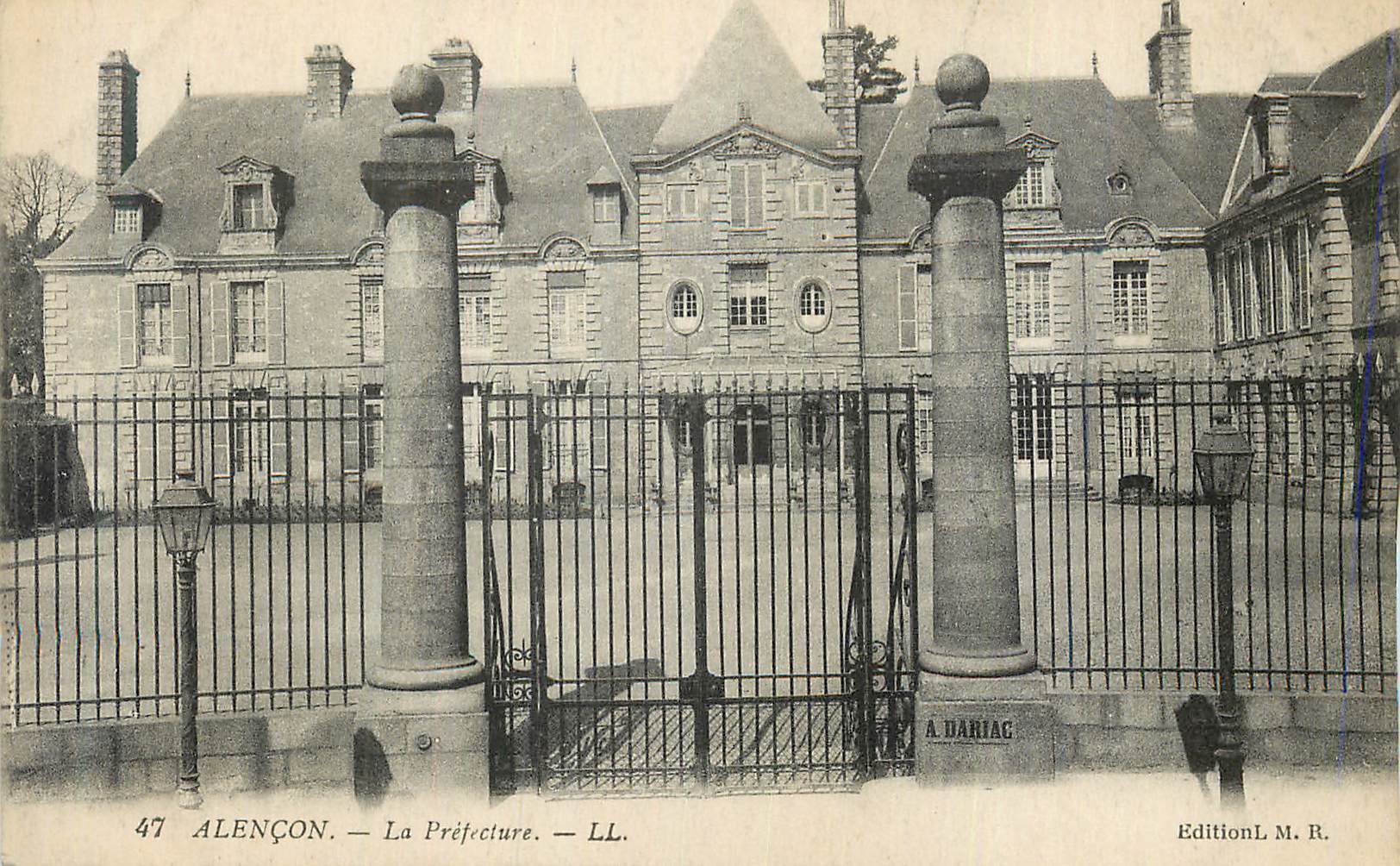 CPA Alencon La Prefecture