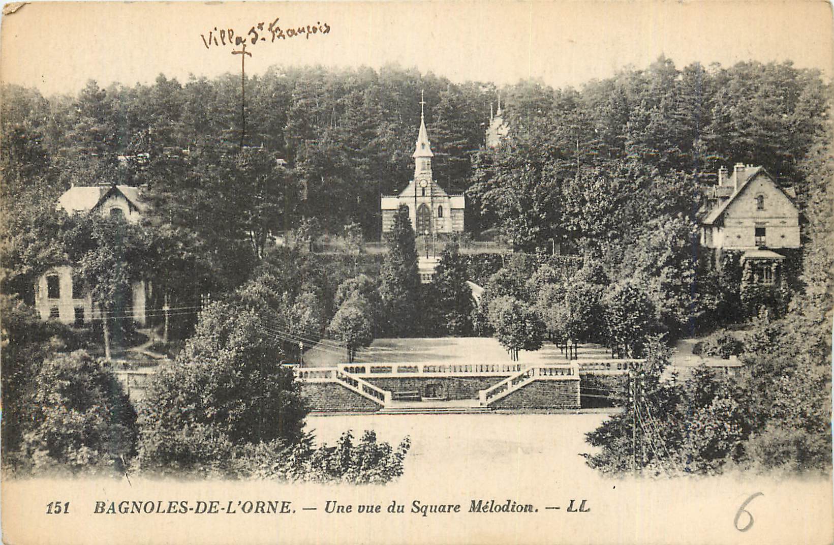 Bagnolles-de-l'Orne — Une vue du Square Mélodion — LL
