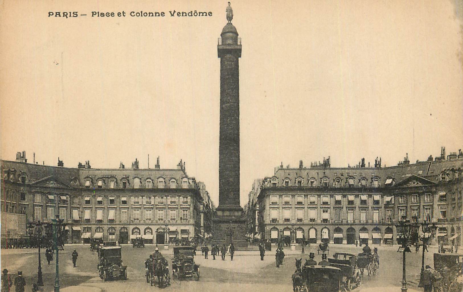 CPA Paris Place et Colonne Vendrome
