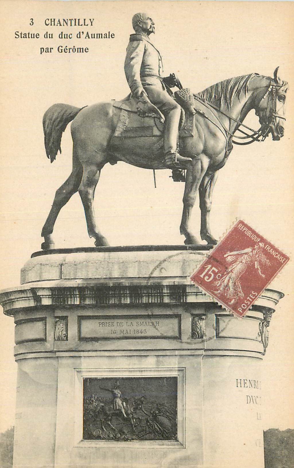 CPA Chantilly Statue du Duc d'Aumale par Gerome