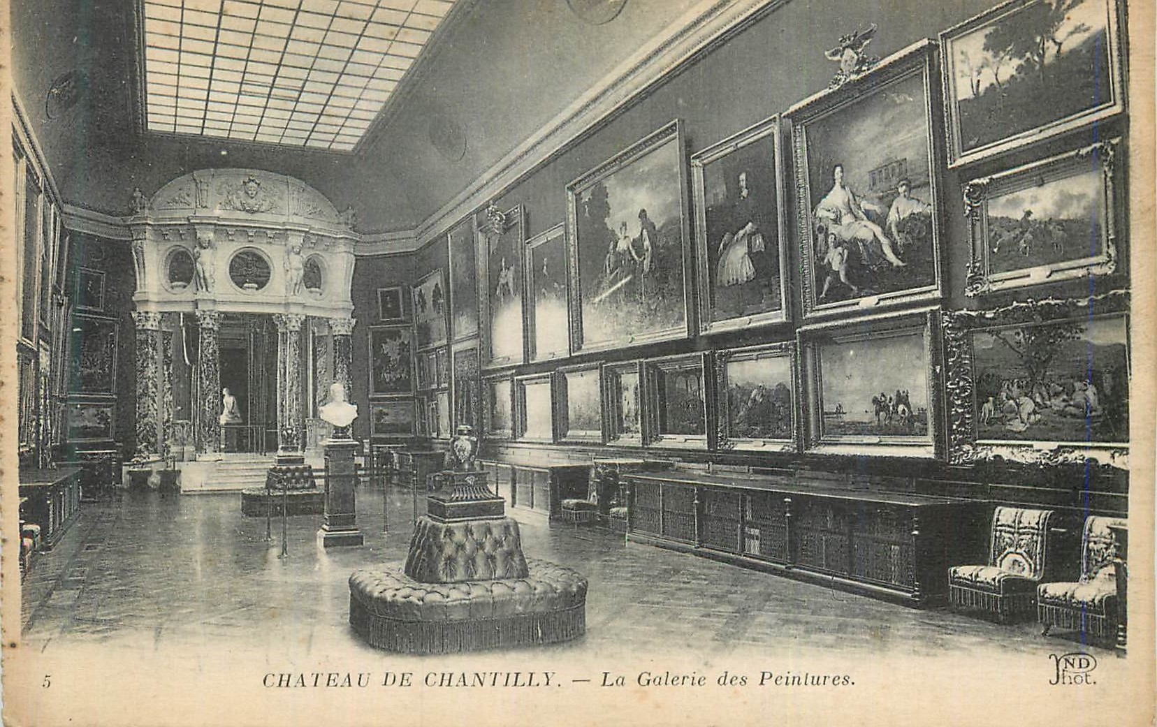 CPA Chateau de Chantilly La Galerie des Peintures