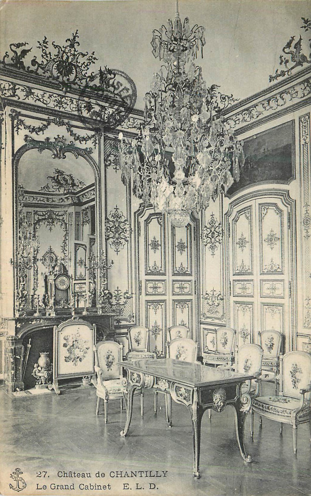 CPA Chateau de Chantilly Le Grand Cabinet