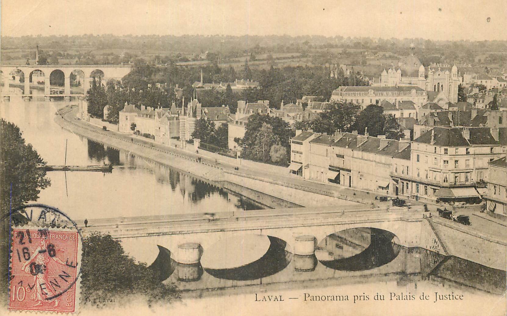 CPA Laval Panorama Pris du Palais de Justice