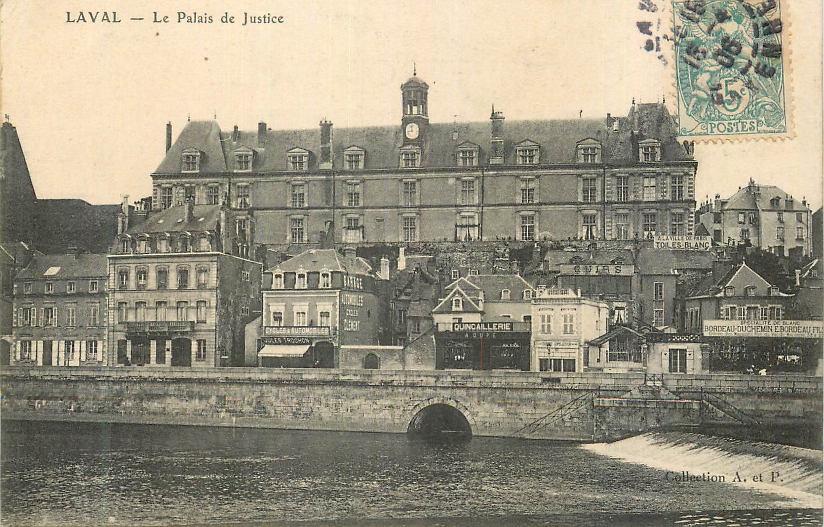 CPA Laval Le Palais de Justice