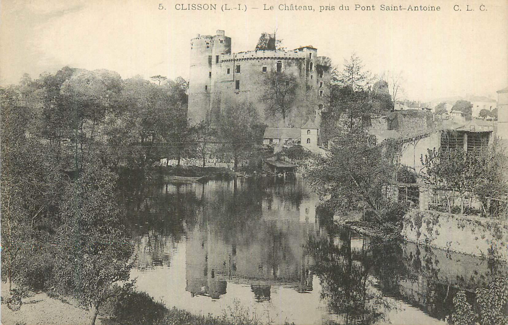 CPA Clisson (L I) Le Chateau Pris du Pont Saint Antoine