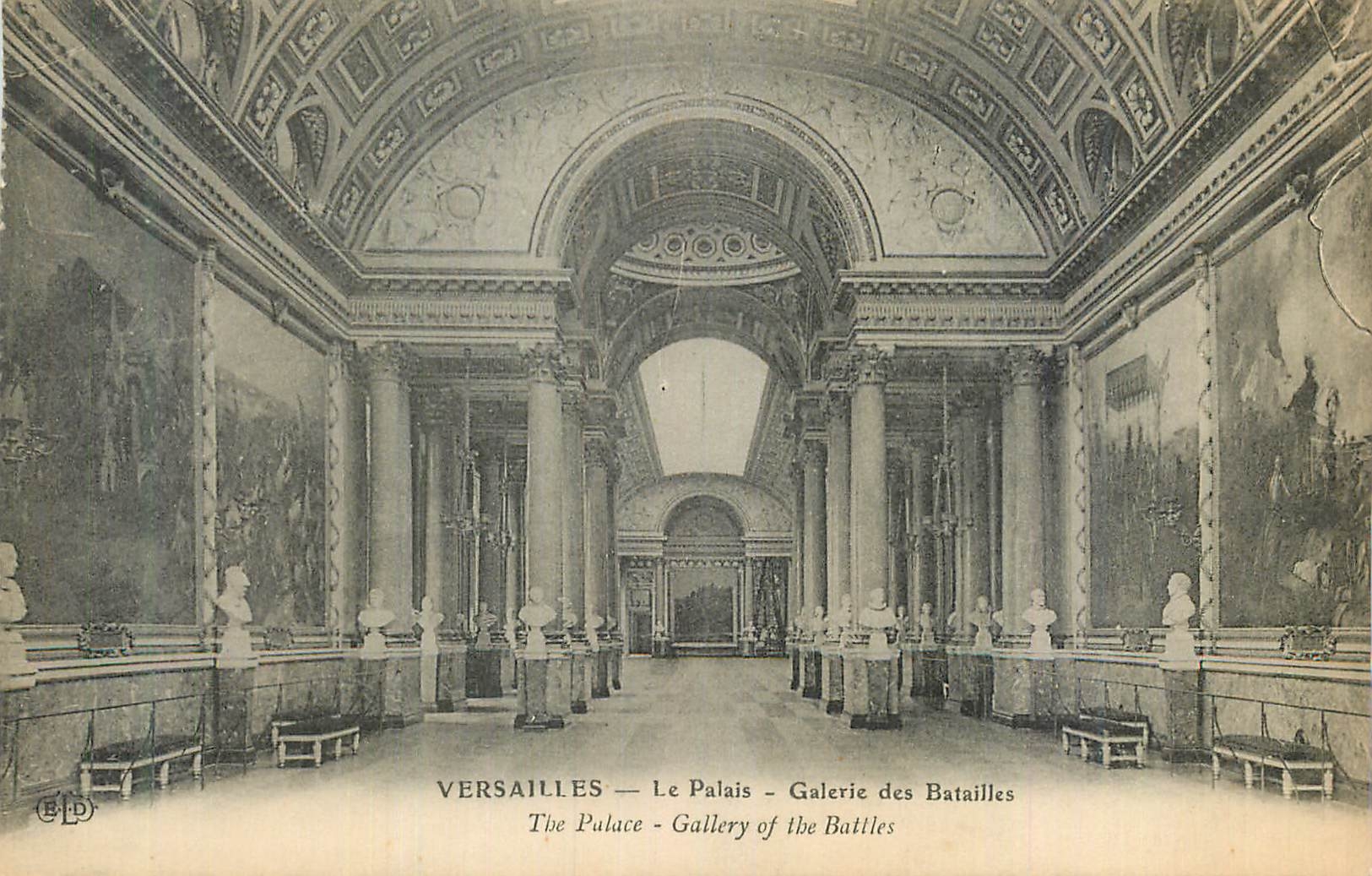 CPA versailles Le Palais Galerie des Batailles