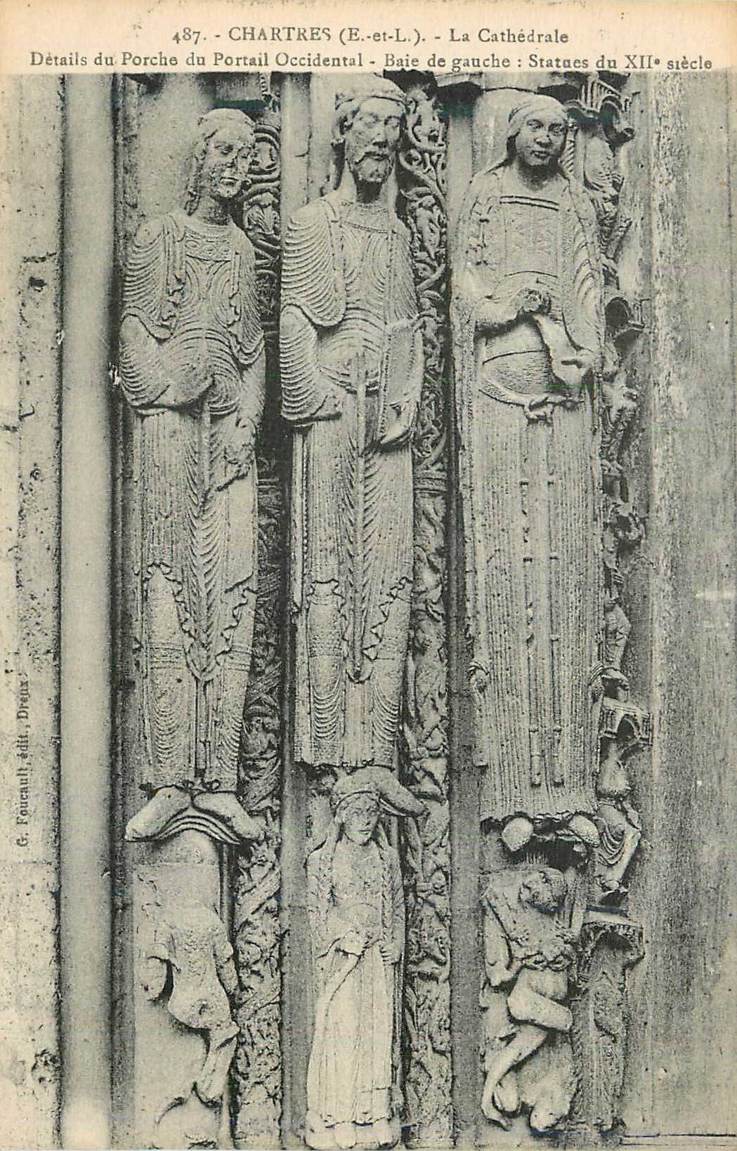 Chartres (E-et-L.) - La Cathédrale — Détails du Porche du Portail Occidental - Bâtie de gauche : Statues du XIIe siècle — G. Fauconnay, édit., Dreux