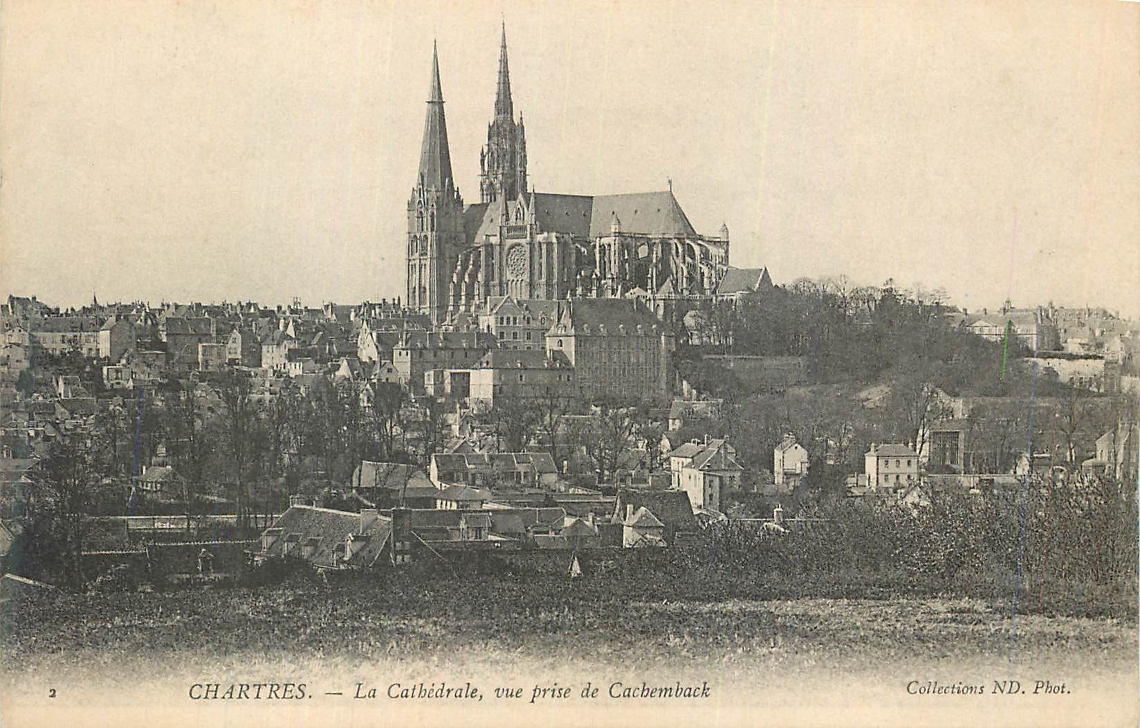 CPA Chartres La Cathedrale Vue prise de Cachembach