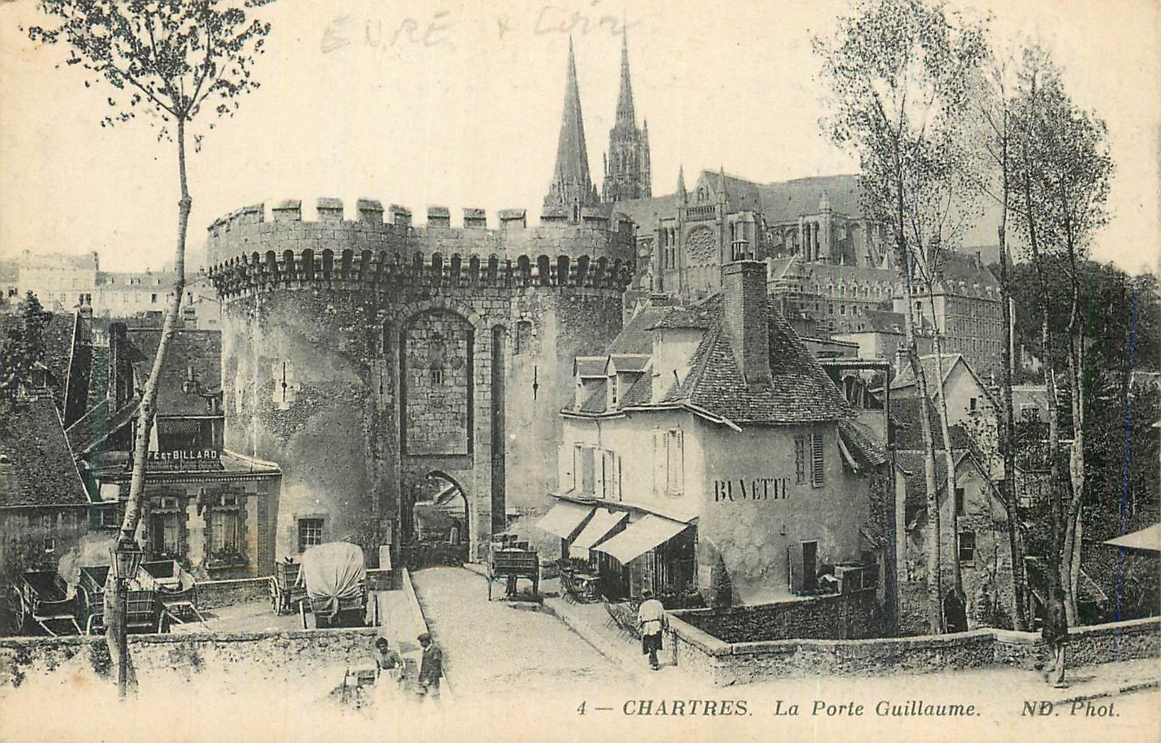 Chartres — La Porte Guillaume — ND. Phot.