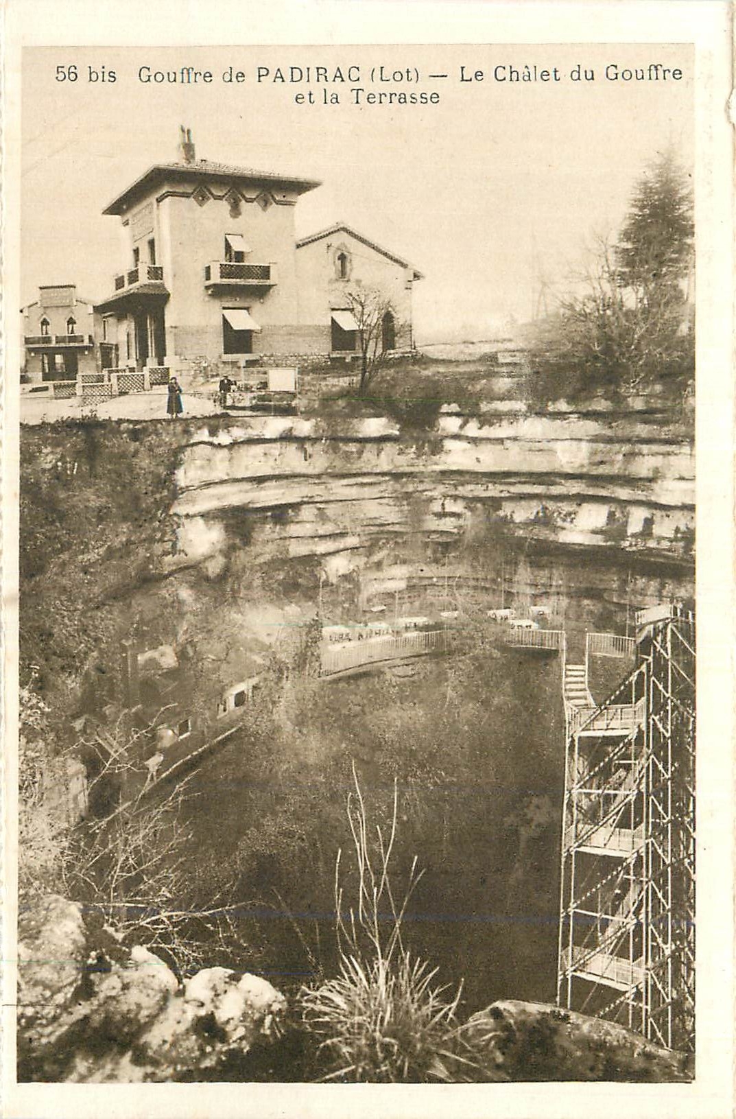 CPA Padirac (Lot) Gouffre le Chalet du Gouffre et la Terrasse