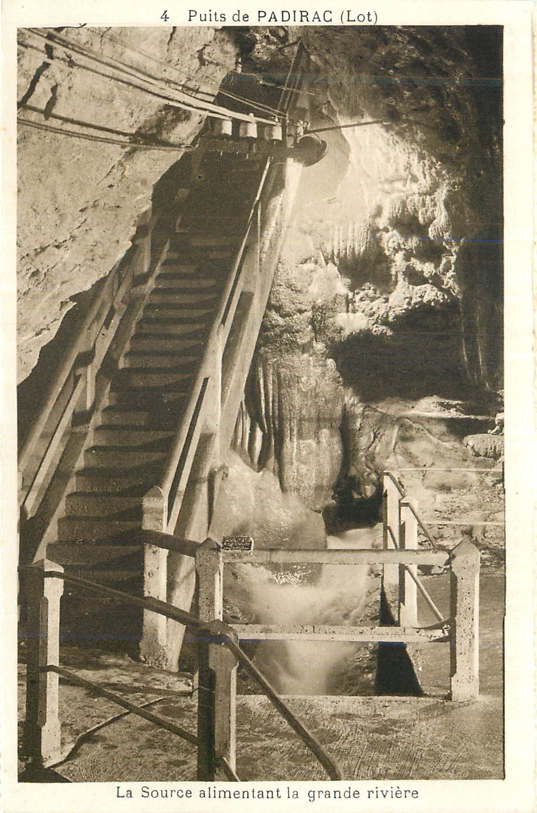 Puits de PAdIRAC (Lot) — Source alimentant la grande rivière — Phototypie Héliotype, Limoges