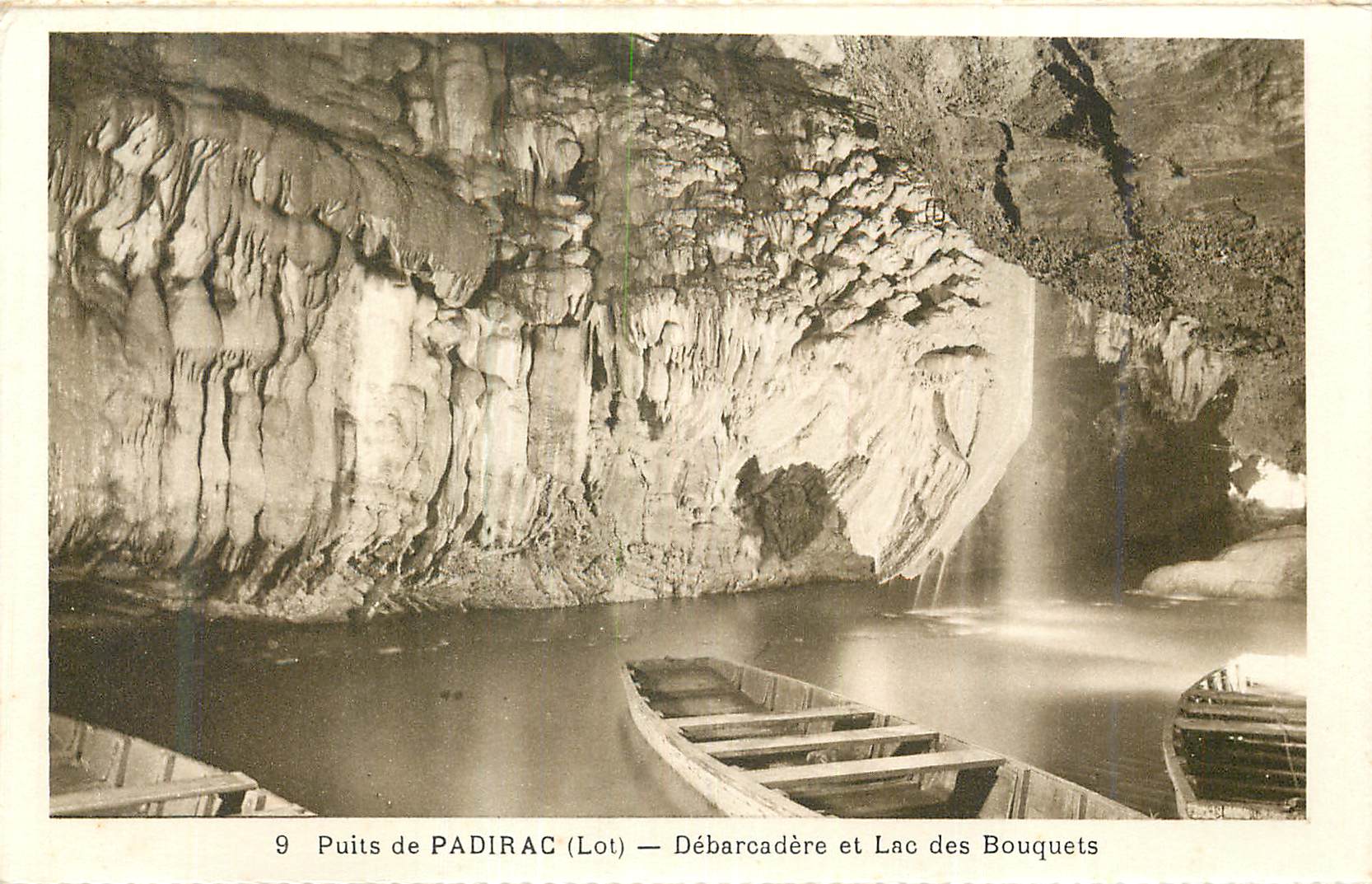 Quelle von PADIRAC (Lot) — Anlegestelle und See der Bouquets