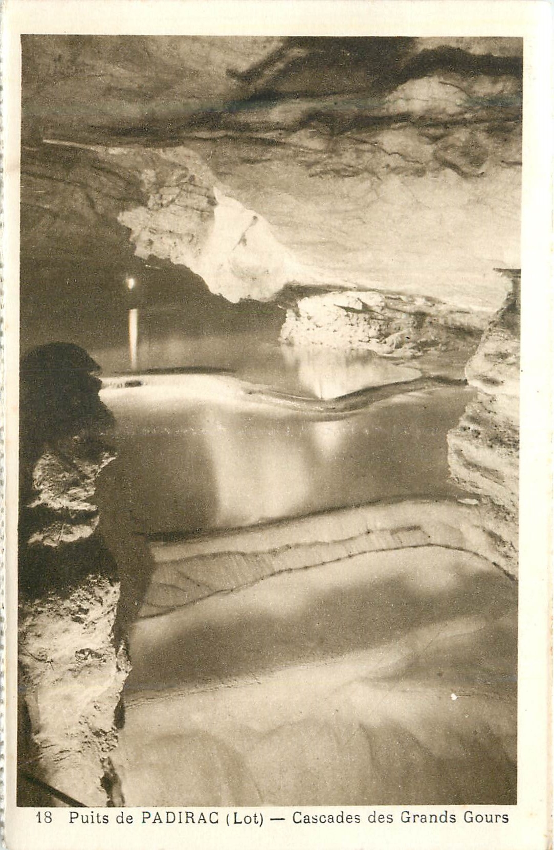 Puits de PADIRAC (Lot) — Cascades des Grands Gours