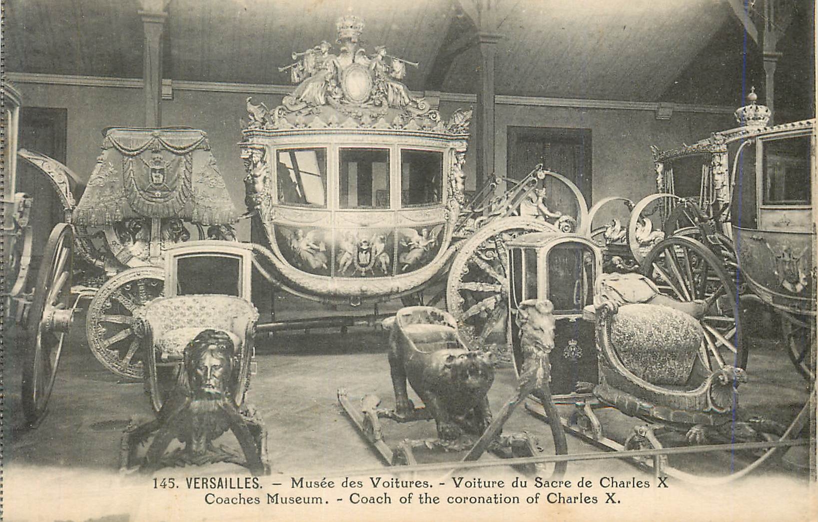 CPA Versailles Musee des Voitures Voitures du Sacre de Charles X