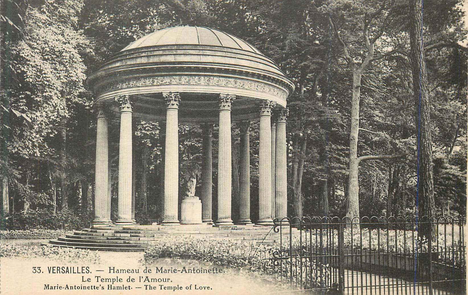 CPA Versailles Hameau de Marie Antoinette le Temple de l'Amour