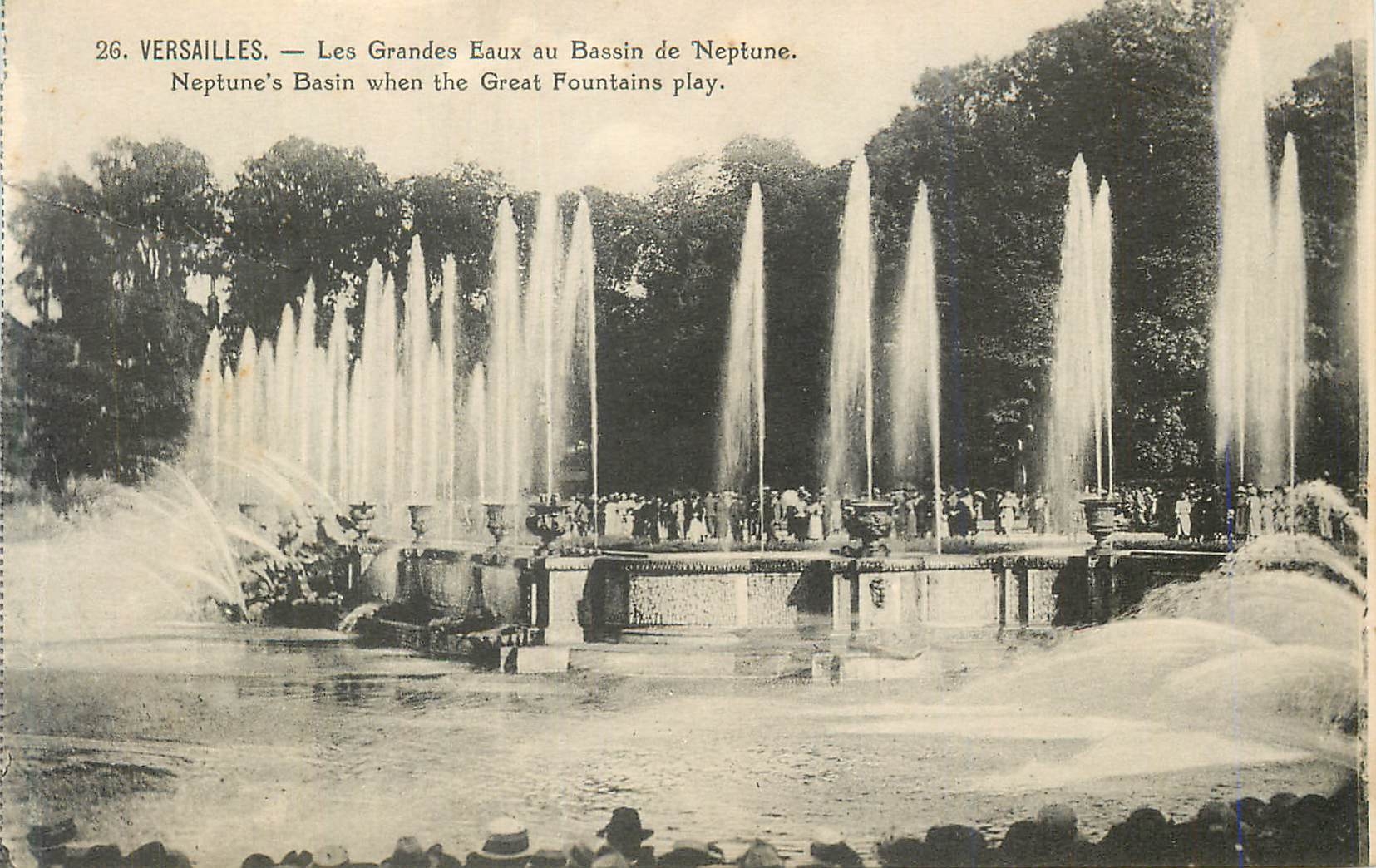 CPA Versailles les Grandes Eaux au Bassin de Neptune