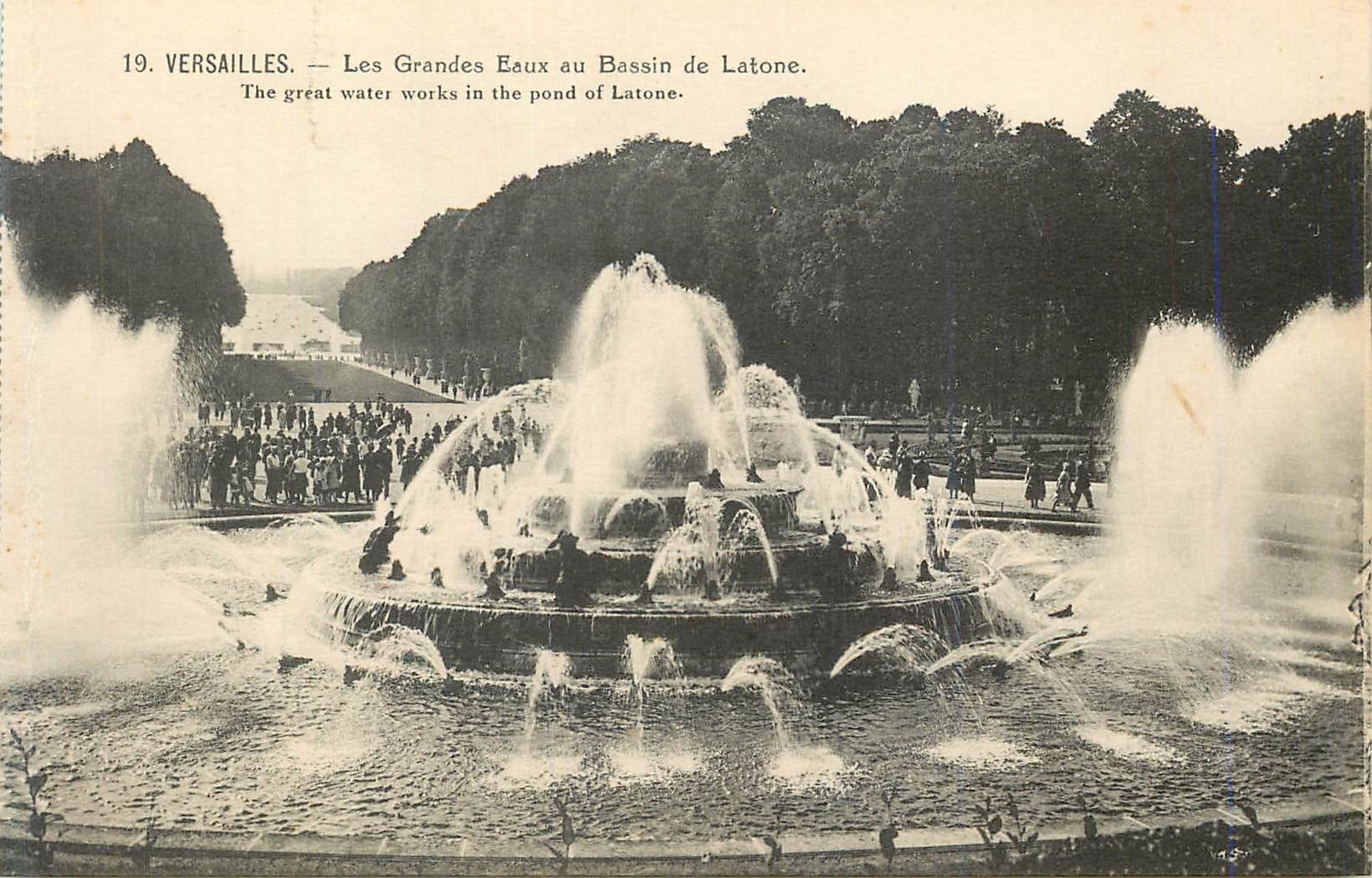 Versailles — Les Grandes Eaux au Bassin de Latone — Édition P. Girard