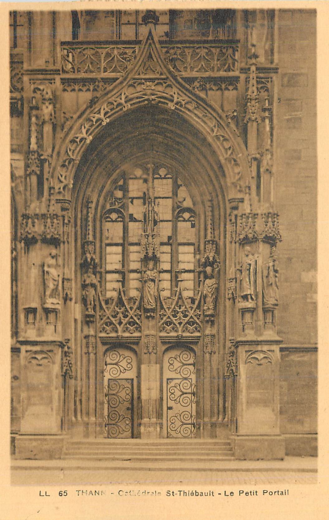 CPA Thann Cathedrale St Thiebault le Petit Portail