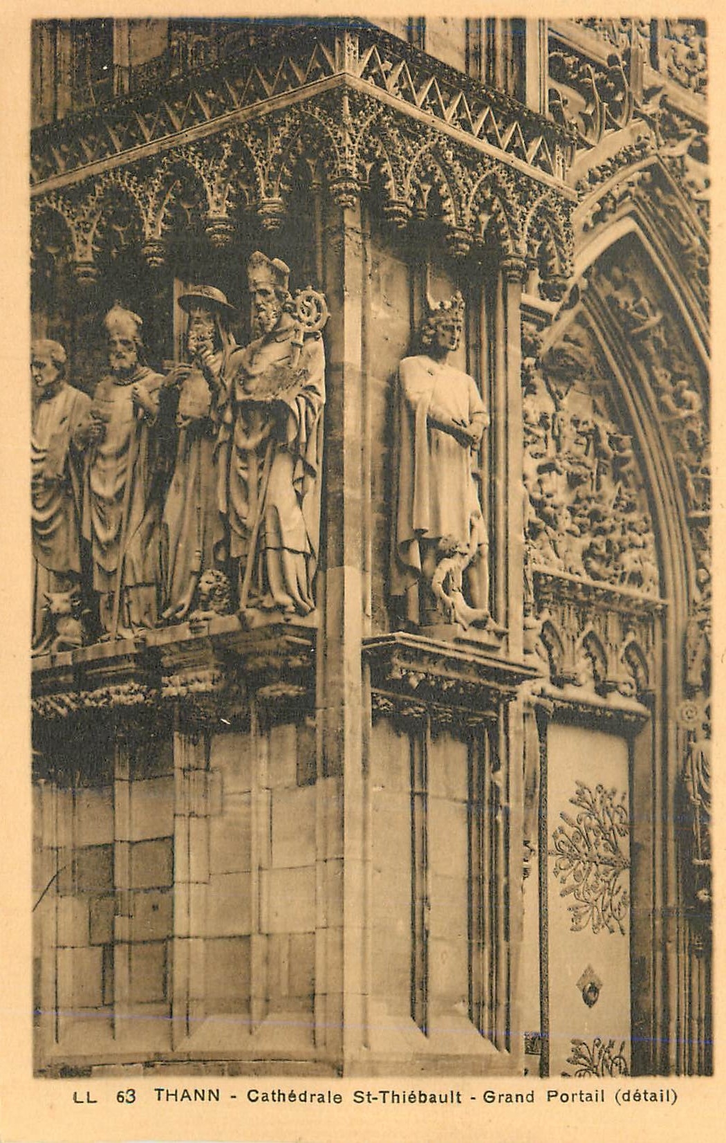 CPA Thann Cathedrale St Thiebault Grand Portail