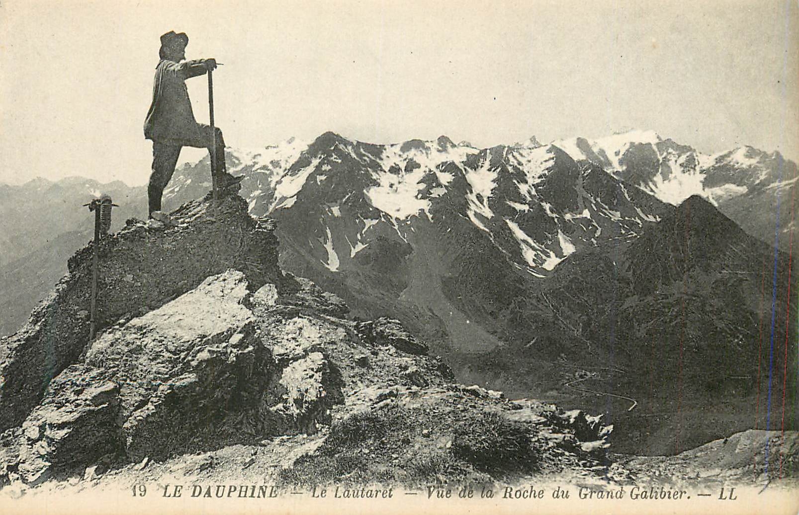 CPA le Dauphine le Lautaret vue de la Roche du Grand Galibier