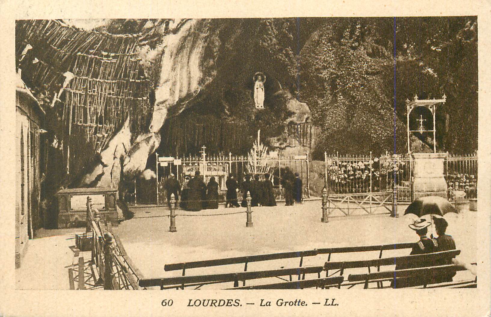 CPA Lourdes la Grotte