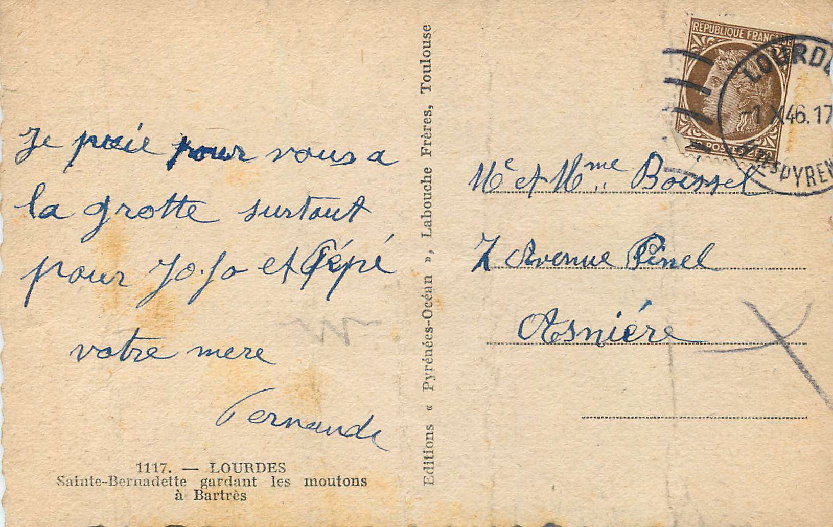 CPA Lourdes Sainte Bernadette Gardant les Moutons a Bartres — Verso
