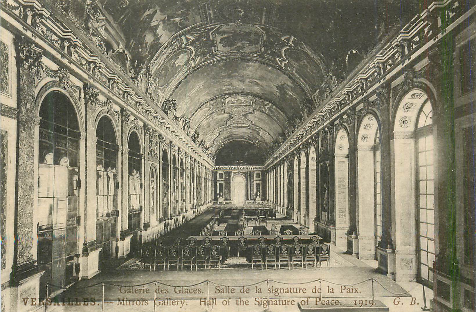 CPA Versailles Galerie des Glaces Salle de la Signature de la Paix