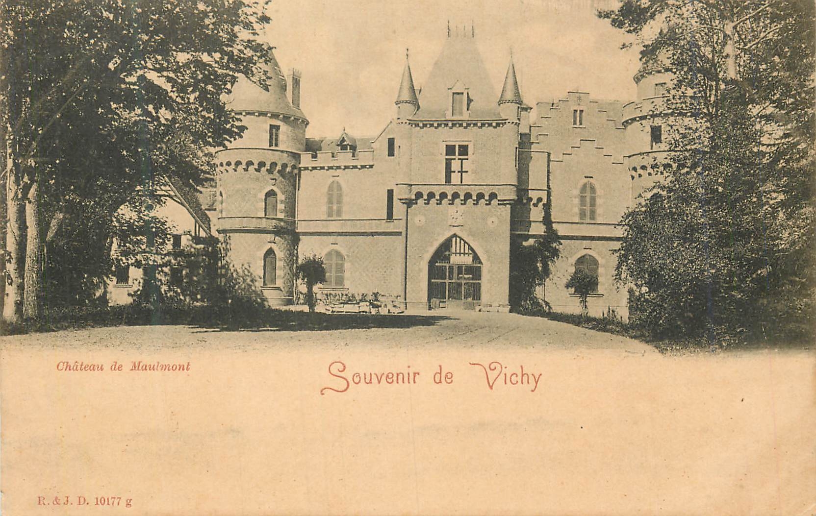 CPA Souvenir de Vichy Chateau de Maulmont
