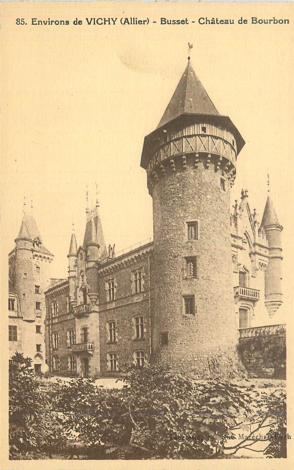 CPA Environs de Vichy (Allier Busset Chateau de Bourbon
