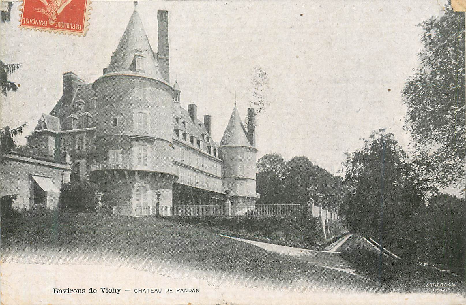 CPA Environs de Vichy Chateau de Randan
