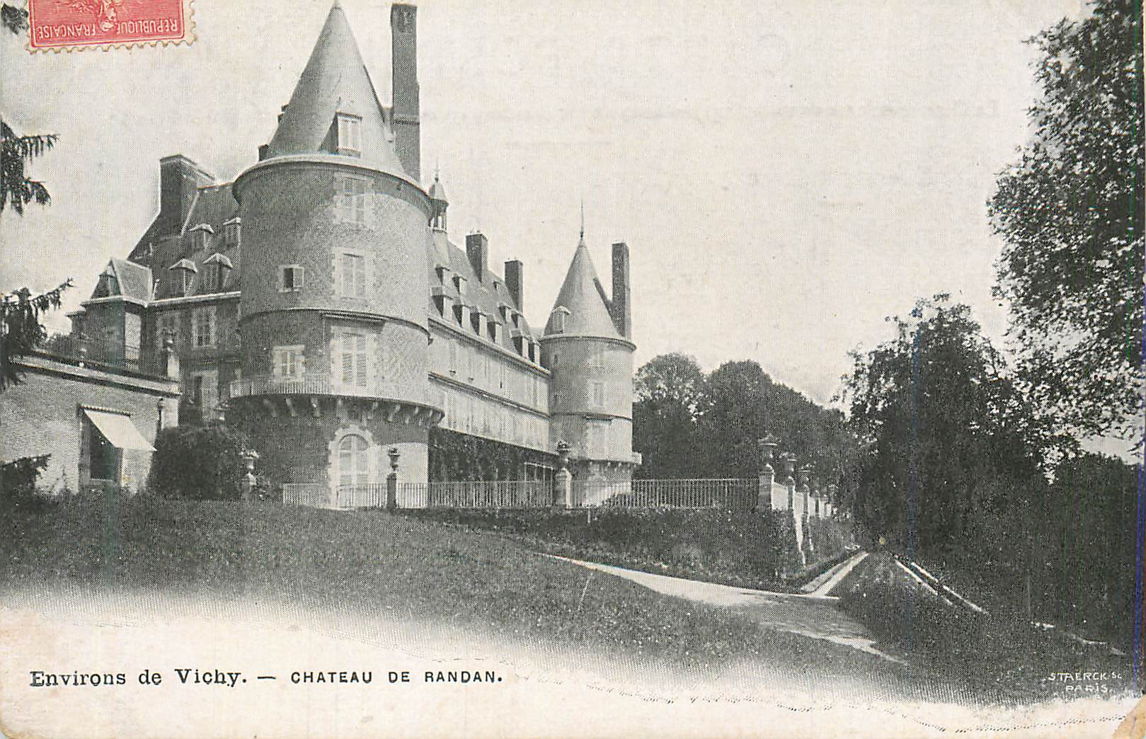 CPA Environs de Vichy Chateau de Randan